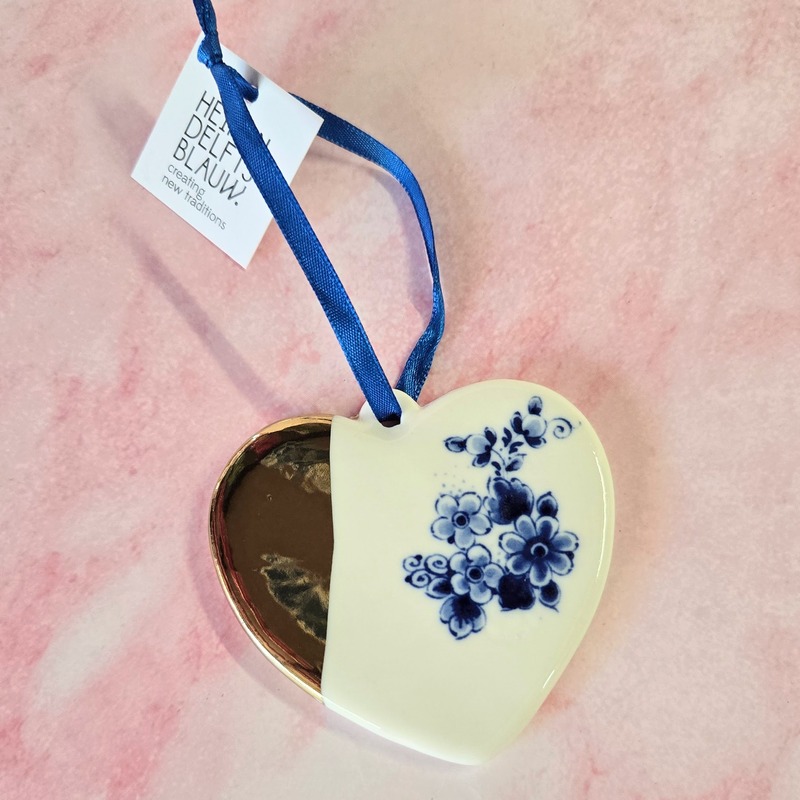 Delft Blauw Heart Ornament: A Timeless Symbol of Love