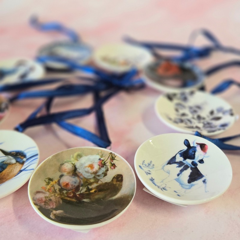 Delft Blauw Mini Plate Ornament - Image 3