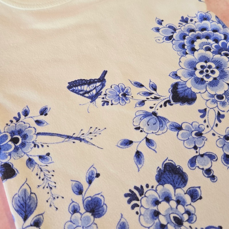 Delft Blauw Inspired Onesie - Floral - Image 2