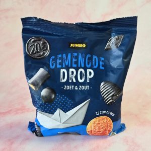 Jumbo mixed liquorice sweets, sweet and salty flavour.